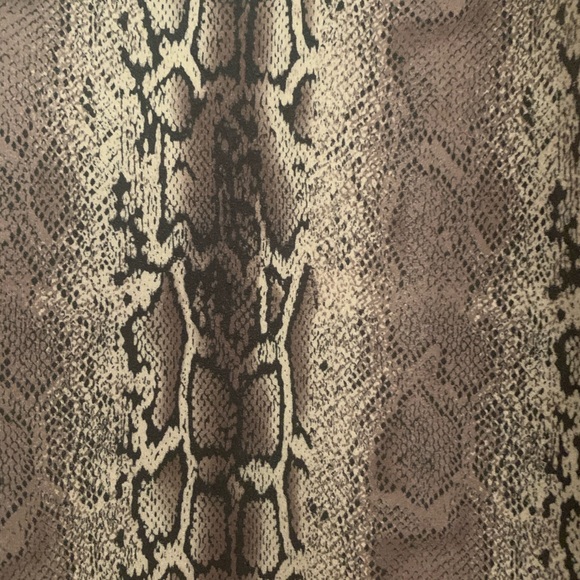 Snake print trucker jacket/Anthropologie: NWT/M - Picture 5 of 10